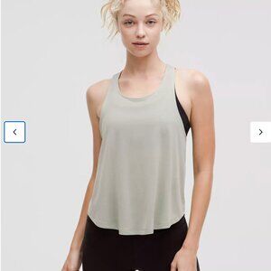 NWT Lululmeon Love Tank Size 6